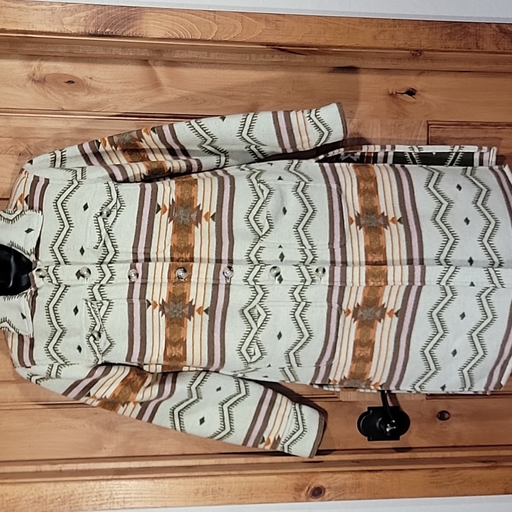 NWT Shyanne Long Fleece Shacket - Picture 4 of 15